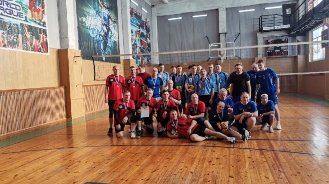 Волейболисты из Тихвина взяли бронзу на областном турнире