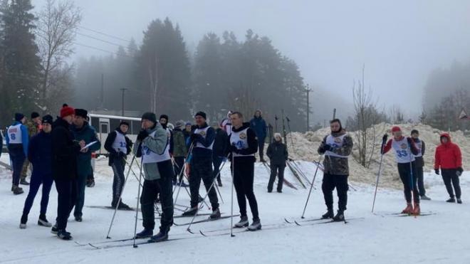 В Токсово сотрудники областного МЧС встретились на лыжных гонках