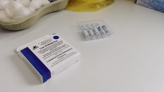 В Ленобласти 9117 человек получили обе дозы вакцины от коронавируса