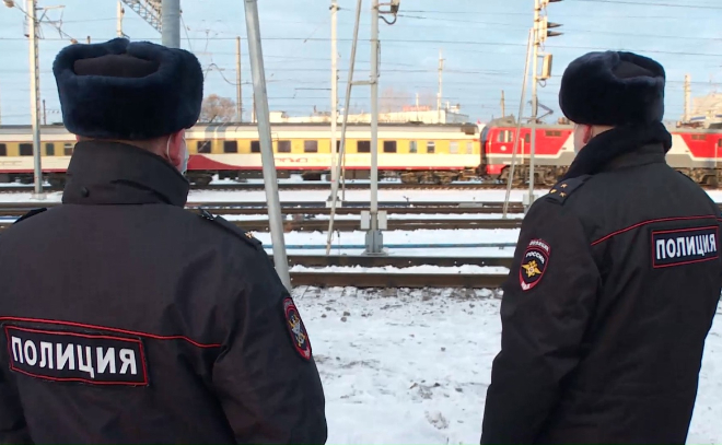 На ж/д станции Обухово ловили нарушителей правил перехода путей