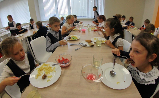 Качество питания в школьных столовых проверит «ленинградский ревизорро»