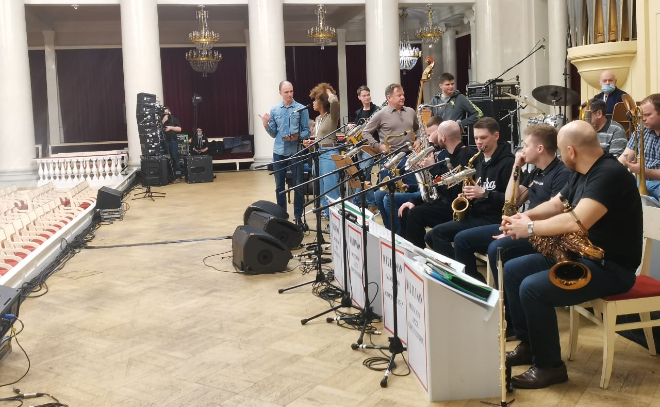 В Петербурге проходит гала-концерт фестиваля «Триумф джаза»