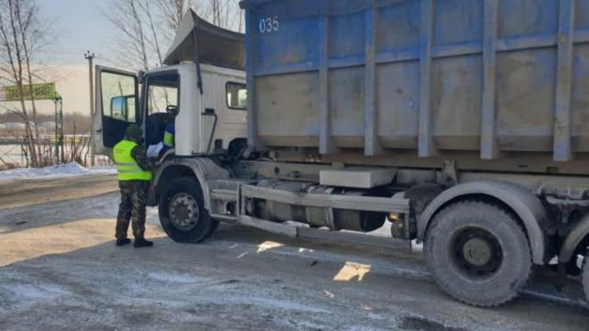 Три водителя мусоровозов оштрафованы во Всеволожском районе