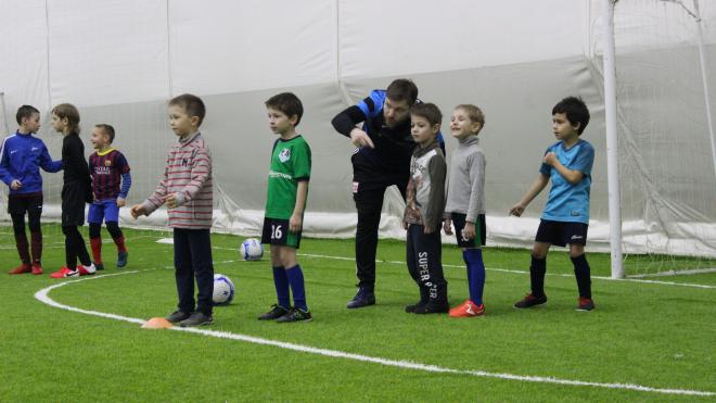 В Янино набирают детей в футбольные команды под патронажем экс-капитана «Зенита» Алексея Игонина
