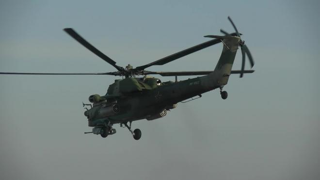 В Ленобласти военные готовились к авиаконкурсу и разносили условного противника ракетами с вертолетов