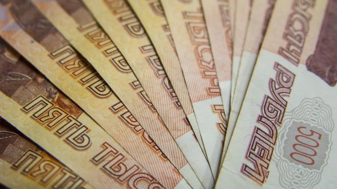 Мошенники украли почти миллион рублей у пенсионерки в Петербурге