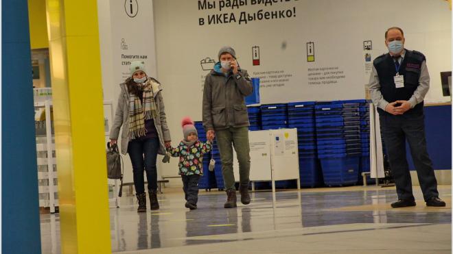 В Кудрово в торговом комплексе проверили соблюдение пожарной безопасности 