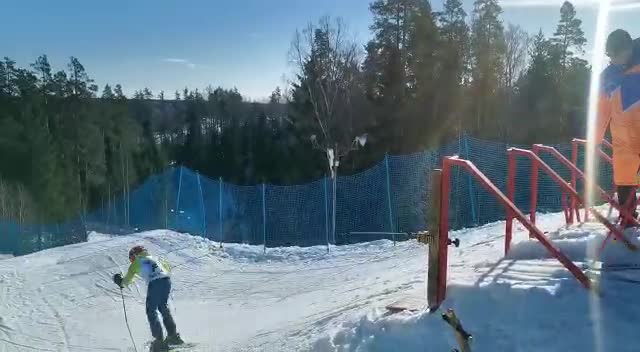 В Приозерском районе проходят заезды Первенства России по лыжному кроссу