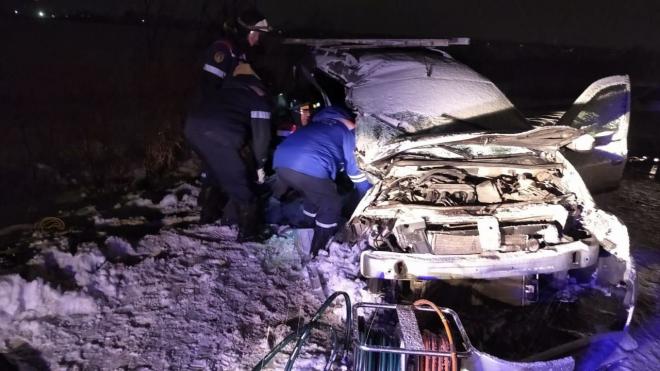 В Тосненском районе в результате лобового столкновения легковушек погиб один человек