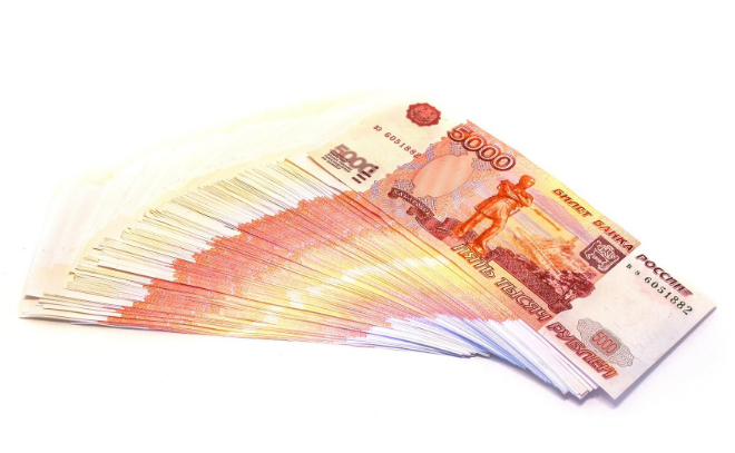 Мошенники обманули пенсионера в Петербурге на три с половиной миллиона рублей