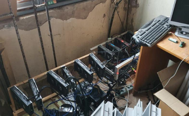 В Волховском районе обнаружили подпольную криптоферму