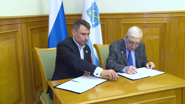 Общественная палата Ленобласти заключила соглашения о сотрудничестве со «Справедливой Россией» и «Гражданской платформой»