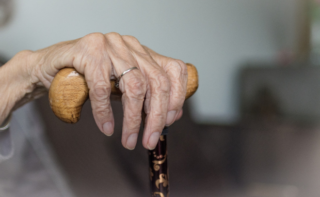 В Волхове массажистка похитила у 92-летней пенсионерки 125 тысяч рублей