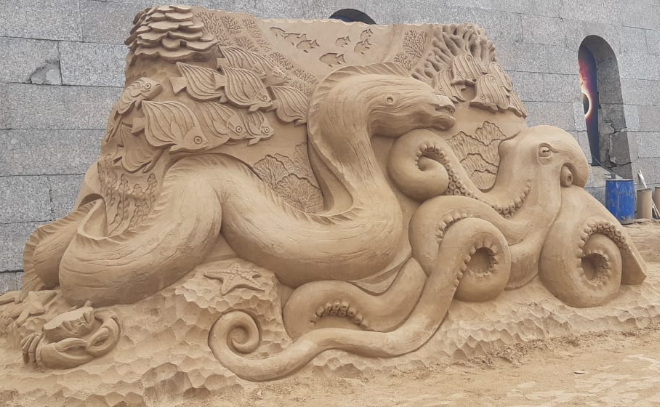 Почувствовать себя в кругосветном путешествии смогут гости фестиваля песчаных фигур в Петербурге