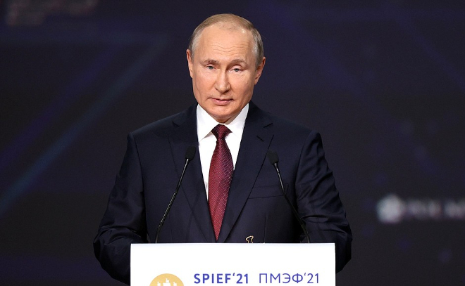 Владимир Путин выступил на пленарном заседании Международного экономического форума