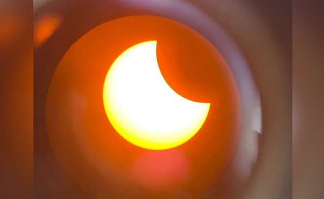 В Сети появились первые снимки кольцеобразного солнечного затмения