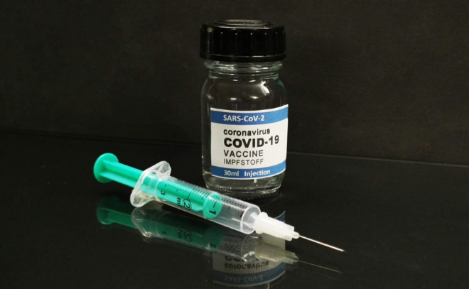 Жители Ленобласти смогут получить дополнительный выходной после прививки от COVID-19