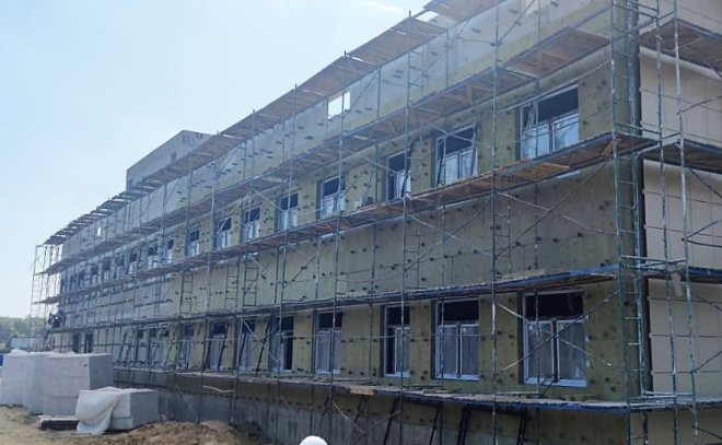 На окнах будущего здания полиции в Кудрово появляются решетки