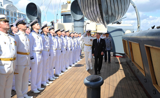 Владимир Путин посетит Санкт-Петербург в День ВМФ
