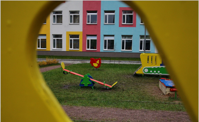 Следком начал проверку, после того как с игровой площадки в Петербурге попытались прогнать детей с аутизмом