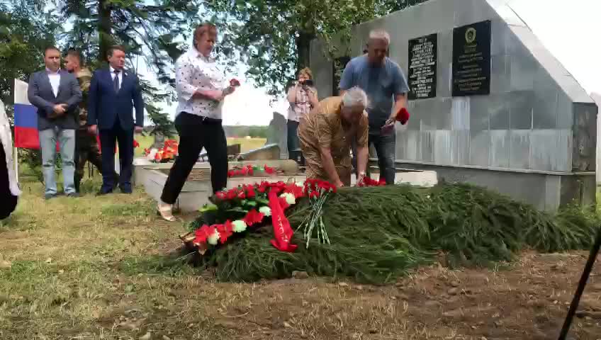 В деревне Скворицы захоронили останки 29 ополченцев, погибших в годы Великой Отечественной войны