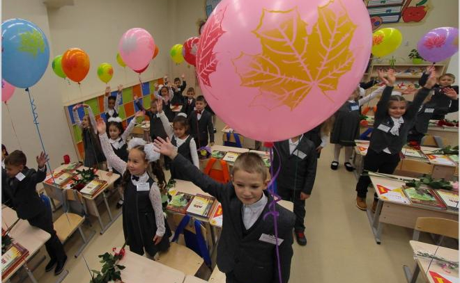 В 2021 году школьные линейки в «красной» зоне Ленобласти пройдут 1 сентября при особых условиях
