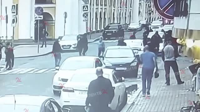 Воскресным утром в Петербурге уличный конфликт закончился стрельбой