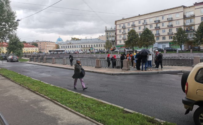 В Петербурге закончили двухлетний капремонт участка набережной канала Грибоедова