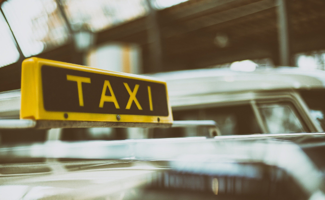 Таксистов Ленобласти приглашают принять участие в конкурсе «Лучший водитель такси в России – 2021»
