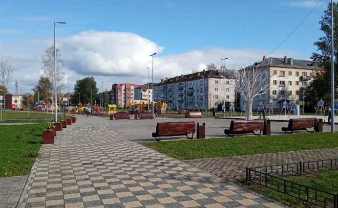 Благоустройство в парке Гагарина в Волхове оценил губернатор Александр Дрозденко