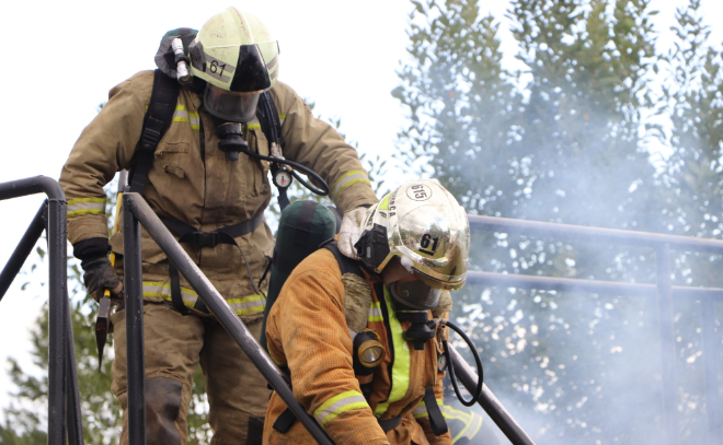 Пожарные из Ленобласти приняли участие в соревнованиях на приз  имени создателя газодымозащитной службы