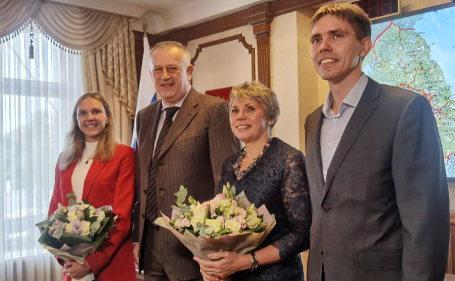 Олимпийской чемпионке Светлане Колесниченко вручили сертификат на квартиру в Гатчине