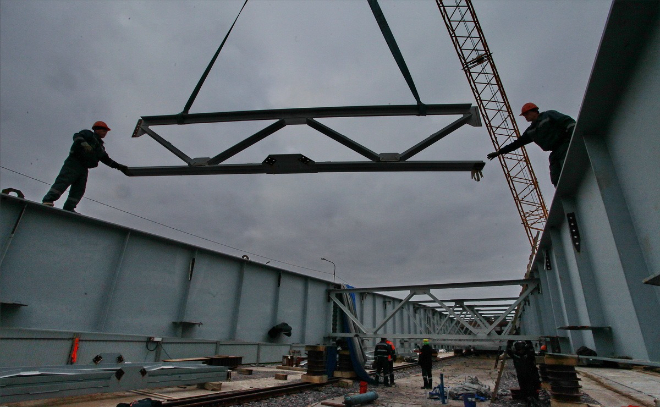 Строительство нового моста через реку Волхов в Киришах в объективе ЛенТВ24