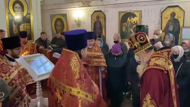Впервые за 86 лет в храме Святой Живоначальной Троицы в Волхове прошла Божественная литургия