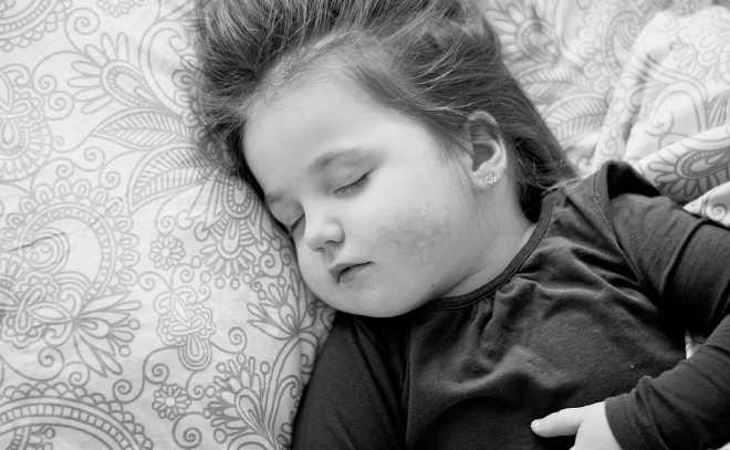 В Сестрорецке трехлетняя девочка умерла после жалоб на боли в животе