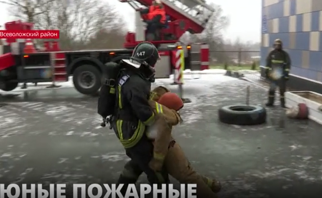 В Разметелево прошла встреча «Юных пожарных» с действующими
пожарными из Ленобласти