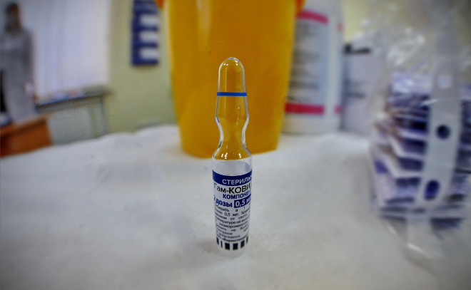 К концу декабря в Ленобласть привезут «Спутник М» для вакцинации подростков