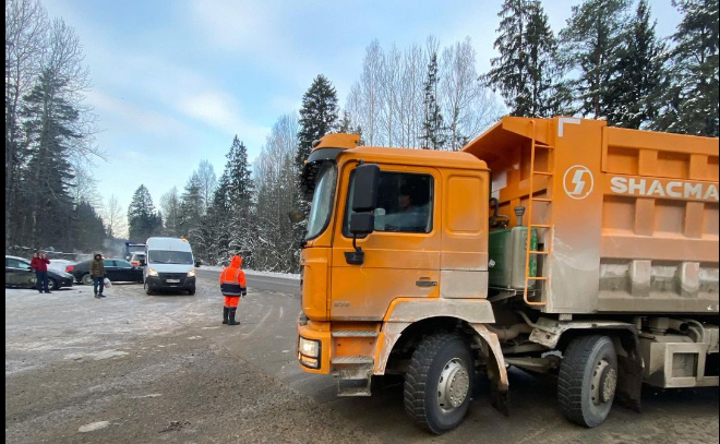 В окрестностях стройки в Усть-Луге в 2022 году отремонтируют 70 километров дорог