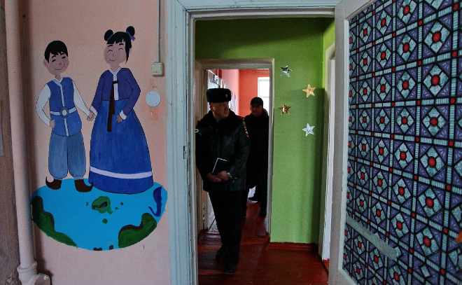 Александр Дрозденко осмотрел будущее отделение полиции в Усть-Луге