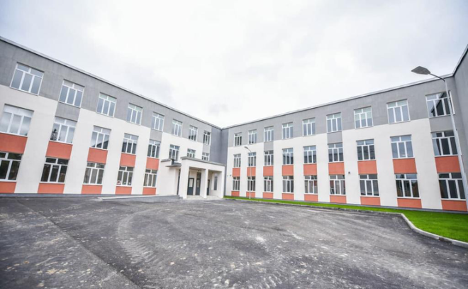 В поселке Сосново вводят в эксплуатацию новый корпус начальной школы