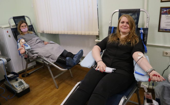 Сотрудники администрации Ленобласти сдали более 16 литров крови