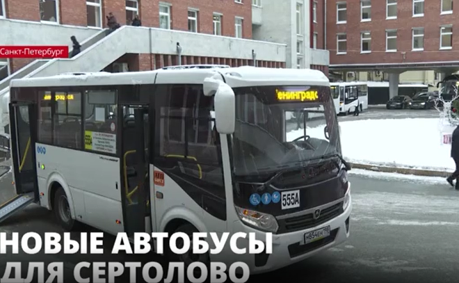 Губернатор Ленобласти Александр Дрозденко оценил
новые пассажирские автобусы