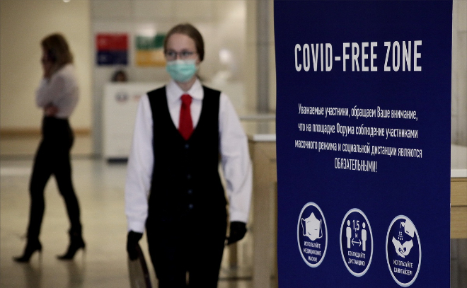 Вероника Скворцова заявила о невозможности спрогнозировать сроки окончания пандемии из-за ускоренной мутации вируса