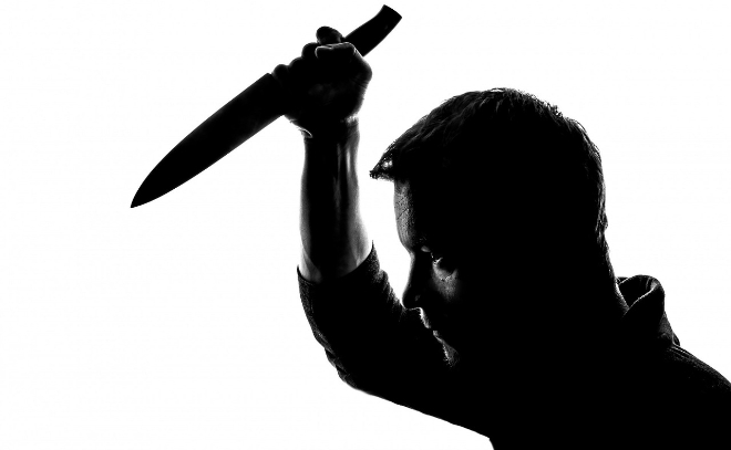 В Тихвине 18-летний парень с ножом напал на соседа по общежитию