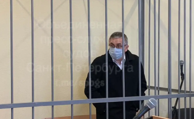 Врач-нефролог Земченков, 11 лет назад расчленивший свою жену, останется в СИЗО до 21 февраля