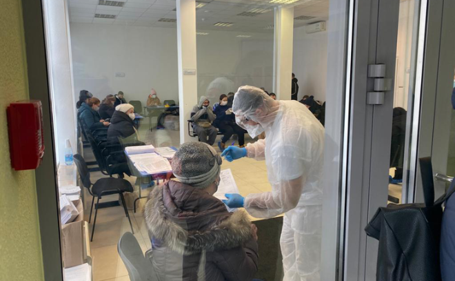 В Мурино и Кудрово начали работать мобильные поликлиники и COVID-центр