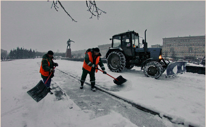 За мошенничество при уборке снега в Петербурге задержали 6 человек