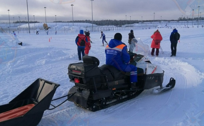 Спасатели Шлиссельбурга и Приозерска обеспечили безопасность при проведении марафона "Лыжня России-2022"