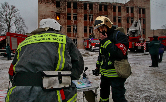 Один человек погиб и один пострадал при пожаре в Приозерске