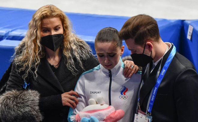 Президент МОК удивился «холодным» отношением тренеров к фигуристке Камиле Валиевой после неудачного проката